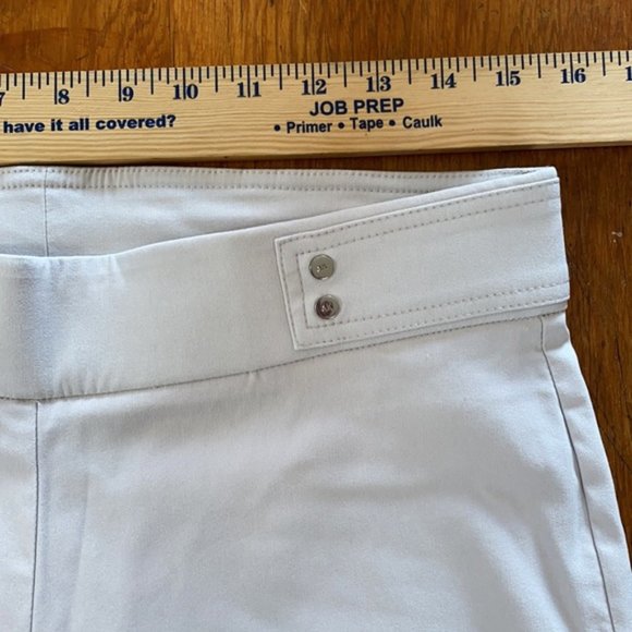 Anne Klein Comfortable Pull-On Khaki Pants - Picture 3 of 9
